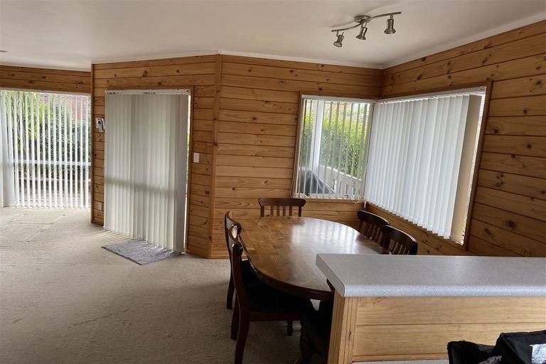 Photo of property in 2/12 Kells Place, Botany Downs, Auckland, 2010