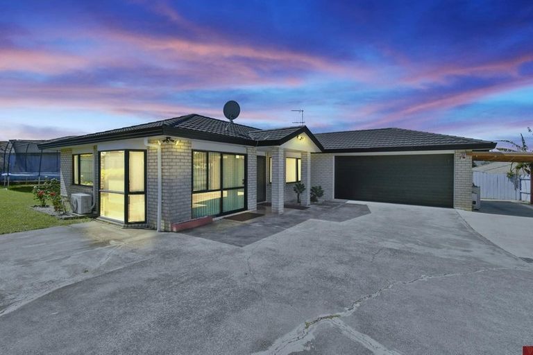 Photo of property in 8 Peachwood Place, Favona, Auckland, 2024