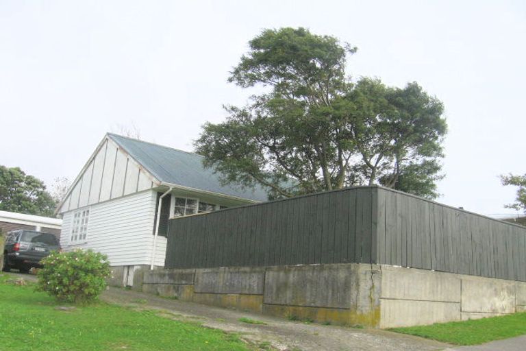 Photo of property in 409 Warspite Avenue, Ascot Park, Porirua, 5024