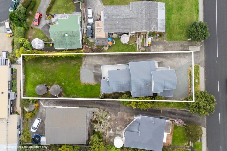 Photo of property in 62 Stanmore Bay Road, Stanmore Bay, Whangaparaoa, 0932