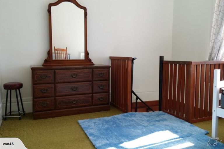 Photo of property in 75 Todman Street, Brooklyn, Wellington, 6021