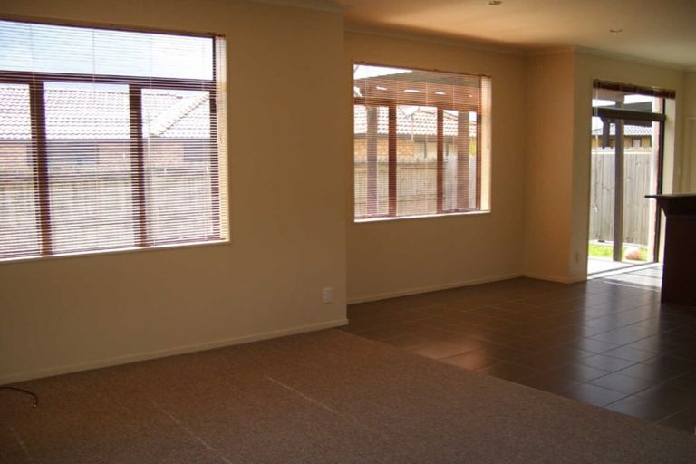 Photo of property in 10 Derg Place, East Tamaki, Auckland, 2013