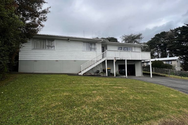Photo of property in 1/27 Midgley Road, West Harbour, Auckland, 0618