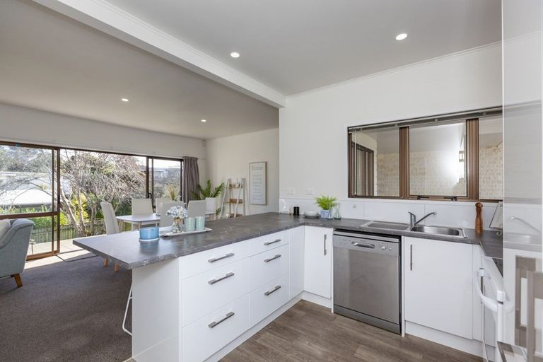 Photo of property in 42 Margaret Road, Raumati Beach, Paraparaumu, 5032