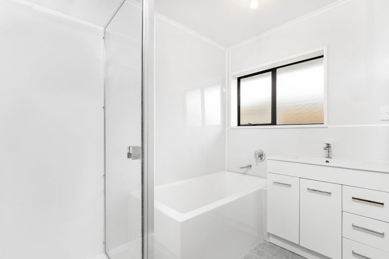 Photo of property in 208 Victoria Street West, Pukekohe, 2120