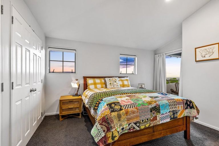 Photo of property in 87 Glengarry Road, Glen Eden, Auckland, 0602