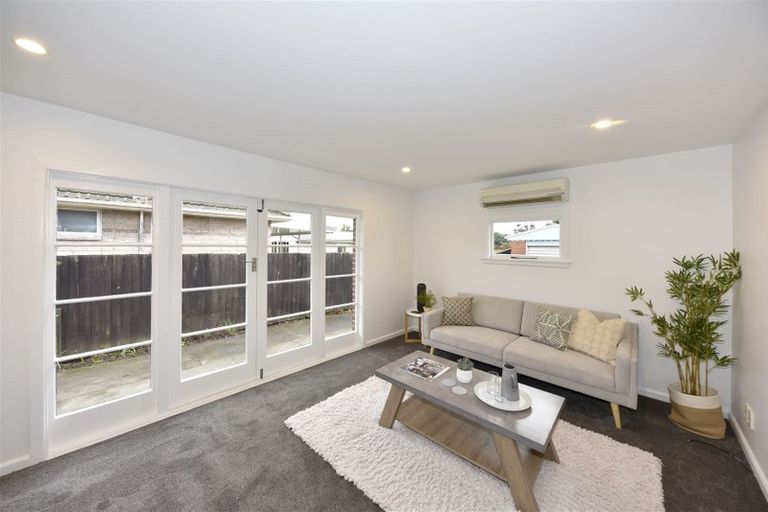 Photo of property in 24 Mappleton Avenue, Burnside, Christchurch, 8053