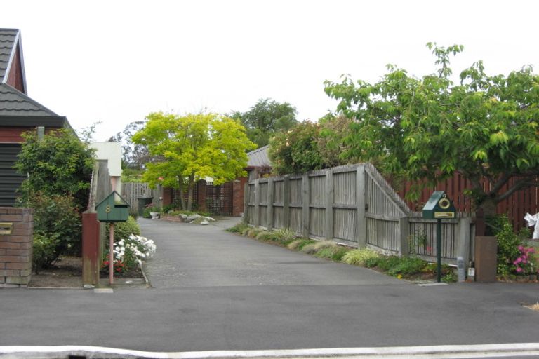 Photo of property in 8 Briarmont Street, Avondale, Christchurch, 8061