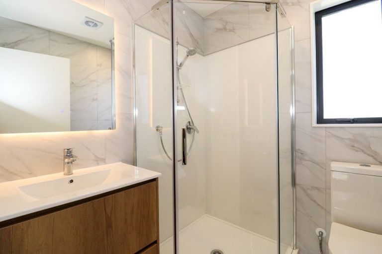 Photo of property in 4a Blue Gum Rise, Sunnyhills, Auckland, 2010