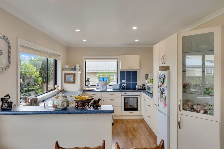 Photo of property in 1/58 Grey Street, Waitara, 4320