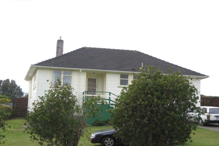 Photo of property in 88 Cook Street, Marfell, New Plymouth, 4310