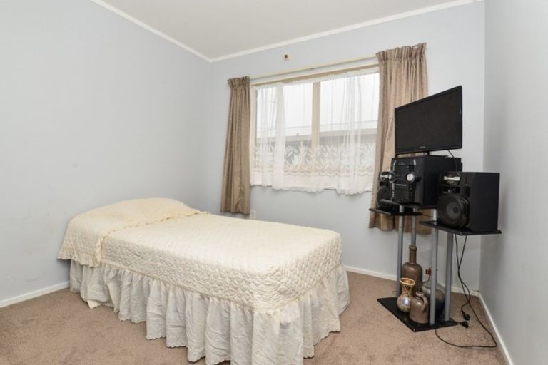 Photo of property in 37 Lloyd Drive, Nawton, Hamilton, 3200