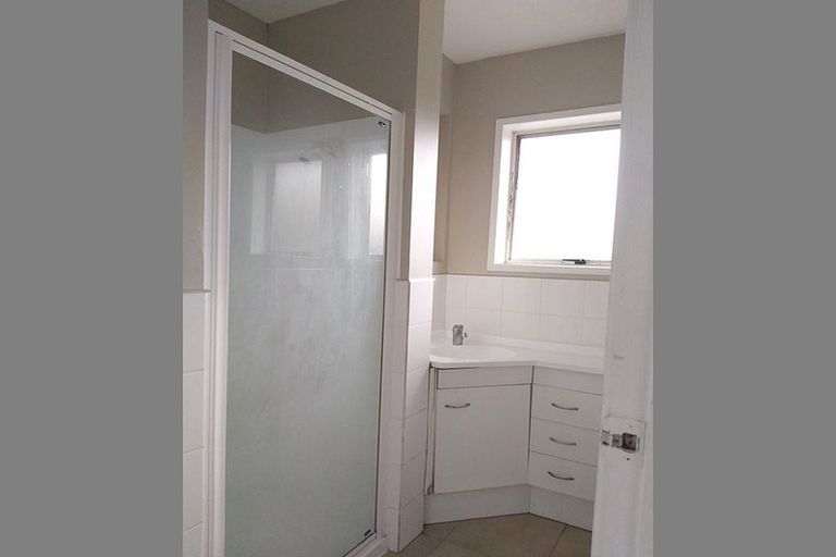 Photo of property in 466 Swanson Road, Ranui, Auckland, 0612