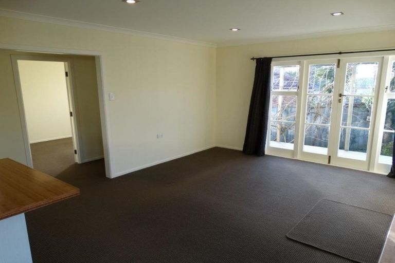 Photo of property in 1/3 Mackenzie Street, Te Atatu South, Auckland, 0610