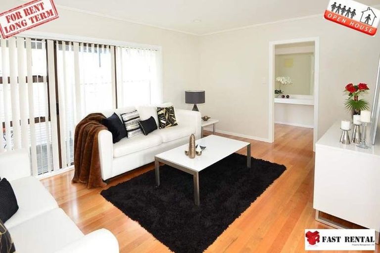 Photo of property in 1/66 College Road, Northcote, Auckland, 0627
