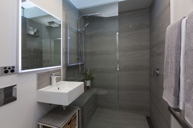 Photo of property in 12 Harry Ell Drive, Cashmere, Christchurch, 8022