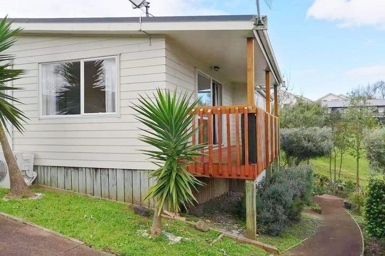 Photo of property in 171a Royal Road, Massey, Auckland, 0614