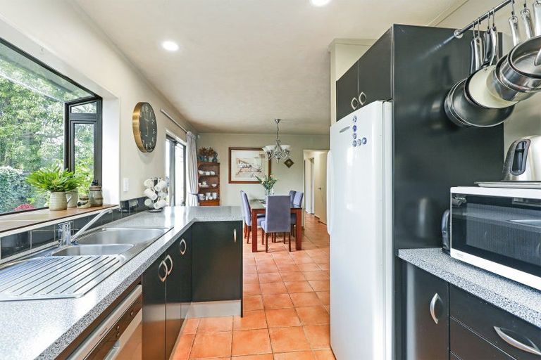 Photo of property in 12 Railey Place, Greenmeadows, Napier, 4112