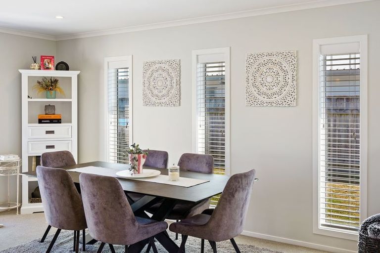 Photo of property in 12 Gardner Place, Otaki, 5512