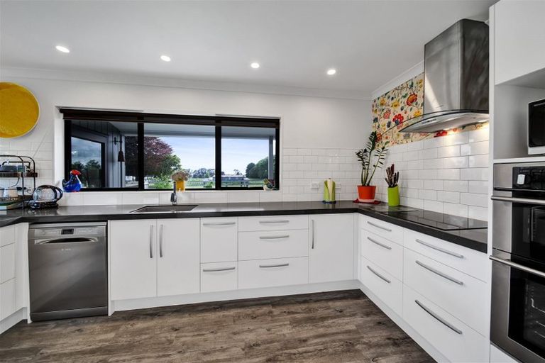 Photo of property in 131 Waitara Road, Brixton, Waitara, 4382