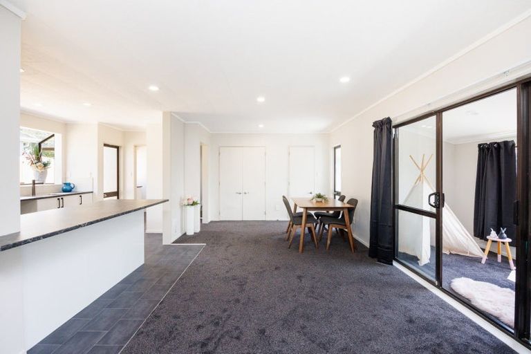 Photo of property in 4 Ngarimu Street, Roslyn, Palmerston North, 4414