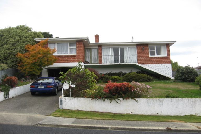 Photo of property in 6 Kinmont Crescent, Kinmont Park, Mosgiel, 9024
