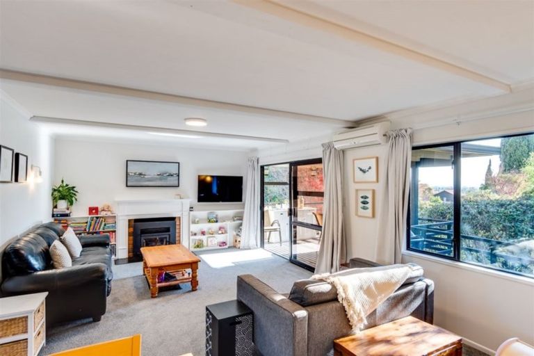 Photo of property in 42 Simla Avenue, Havelock North, 4130