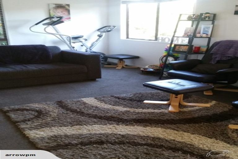 Photo of property in 24 Karamu Street, Te Atatu Peninsula, Auckland, 0610