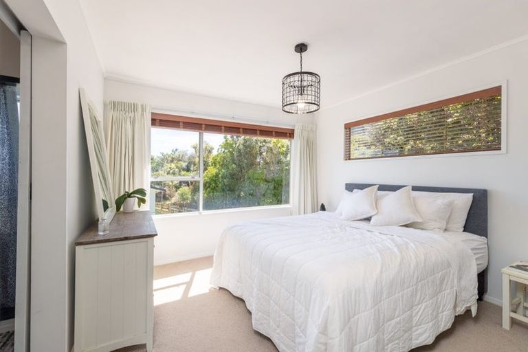 Photo of property in 7 Livet Place, Papakowhai, Porirua, 5024