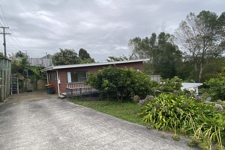 Photo of property in 182 Mangorei Road, Merrilands, New Plymouth, 4312