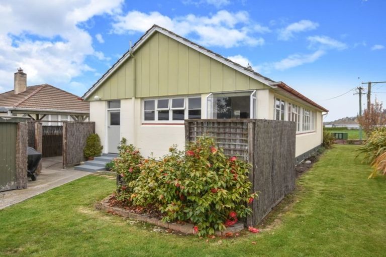 Photo of property in 12 Harlech Street, Oamaru North, Oamaru, 9400