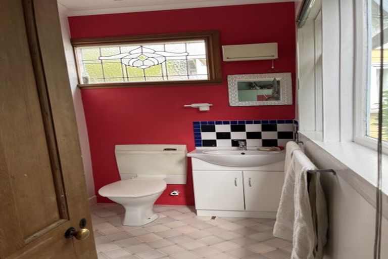 Photo of property in 1 Nicholas Street, Portobello, Dunedin, 9014