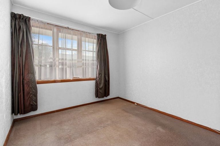 Photo of property in 25 Merrington Crescent, Aranui, Christchurch, 8061