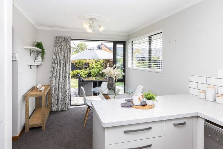Photo of property in 2/22 Leander Street, Northcote, Christchurch, 8052