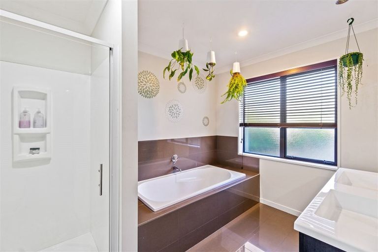 Photo of property in 5 Christie Place, Rolleston, 7614