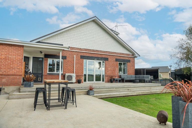 Photo of property in 17 Marama Avenue North, Otatara, Invercargill, 9879