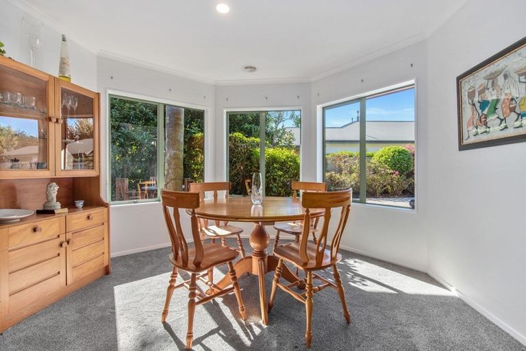 Photo of property in 20 Greenough Place, Rototuna, Hamilton, 3210