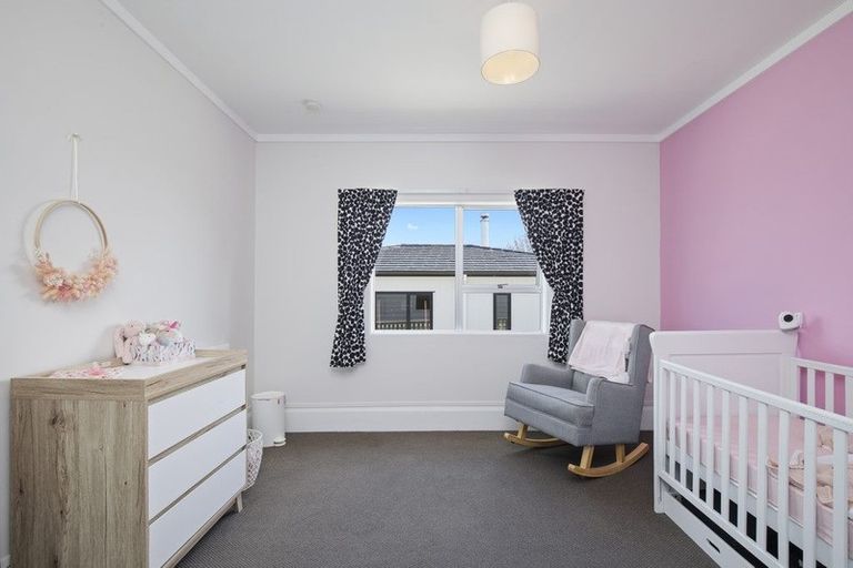 Photo of property in 11 Collingwood Road, Waiuku, 2123