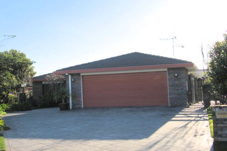 Photo of property in 25 Aldermen Avenue, Papamoa Beach, Papamoa, 3118