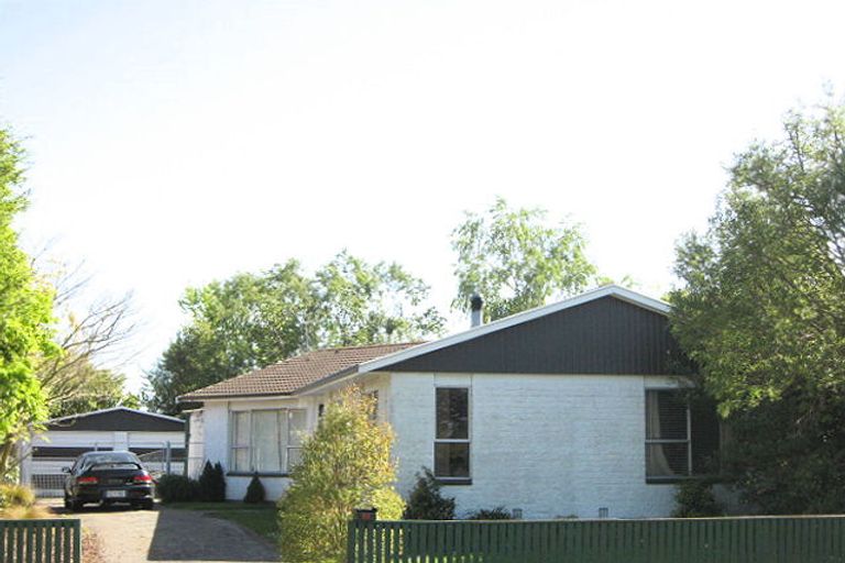 Photo of property in 85 Lowry Avenue, Redwood, Christchurch, 8051