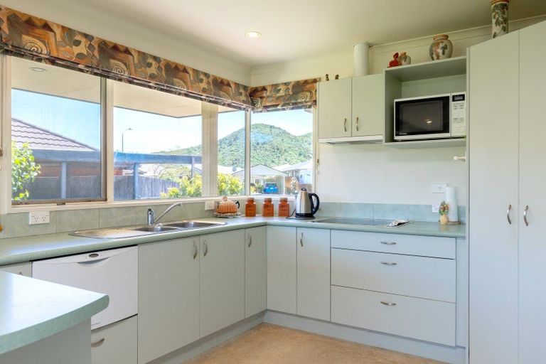 Photo of property in 32 Admiralty Place, Waikawa, Picton, 7220