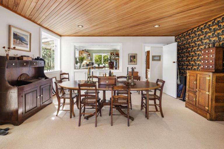 Photo of property in 38 The Crescent, Roseneath, Wellington, 6011