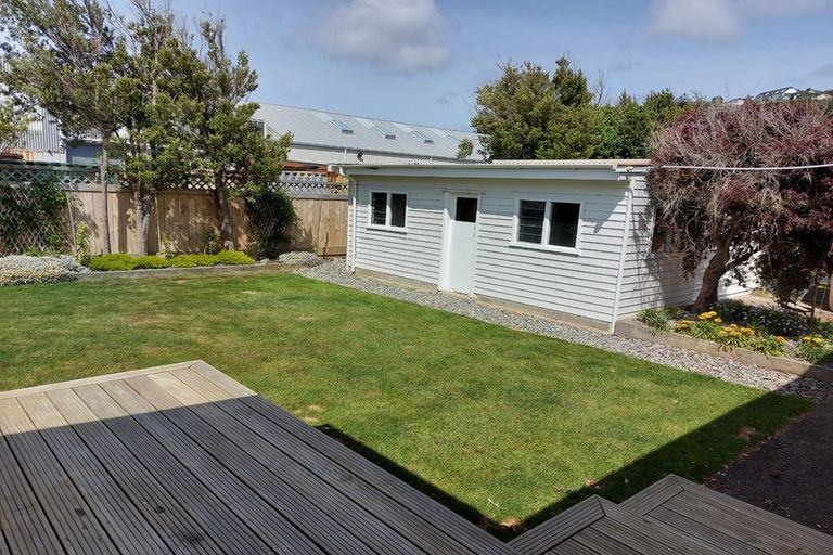 Photo of property in 8 Whanganui Street, Miramar, Wellington, 6022