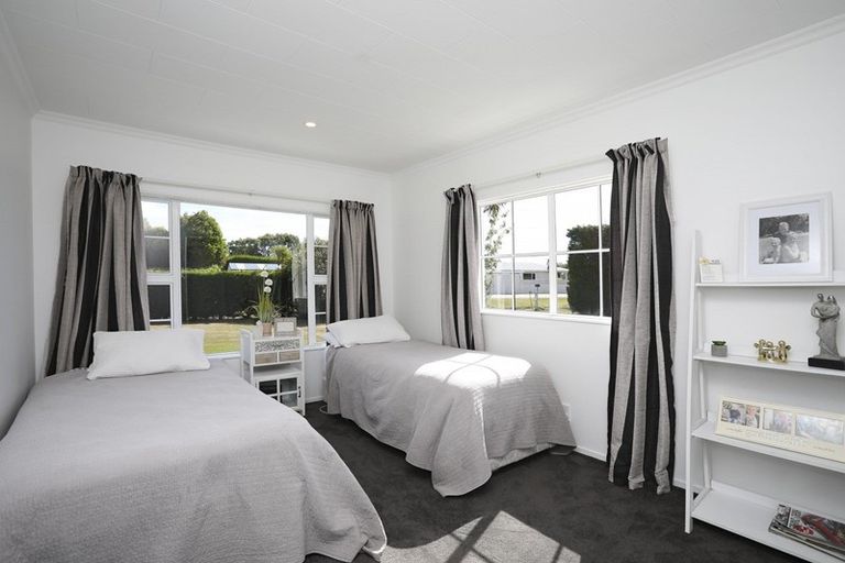 Photo of property in 3 Watt Road, Otatara, Invercargill, 9879