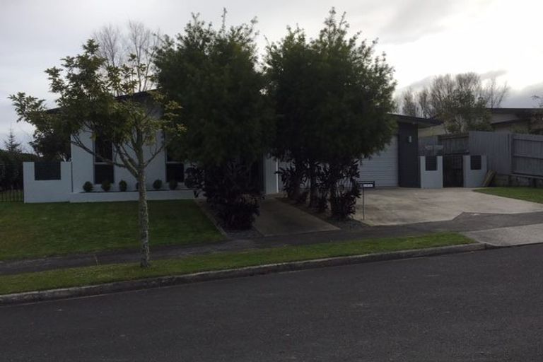 Photo of property in 16 Eagle Street, Welcome Bay, Tauranga, 3112