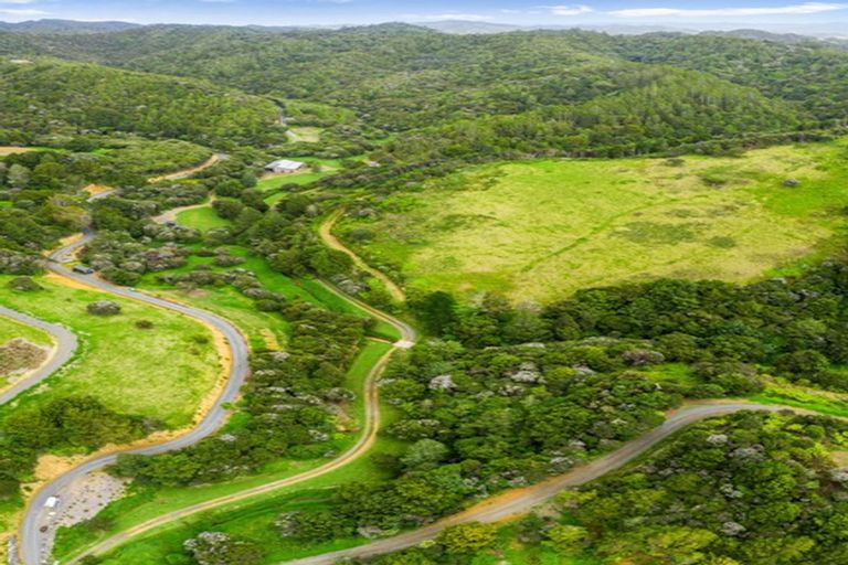 Photo of property in 31 Waitorupai Way, Matapouri, Whangarei, 0173