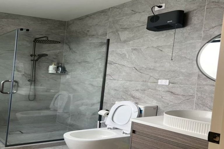 Photo of property in 1 Rae Road, Campbells Bay, Auckland, 0620