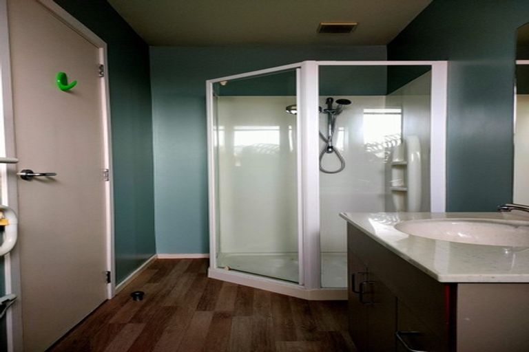 Photo of property in 3/17 Waimairi Road, Upper Riccarton, Christchurch, 8041