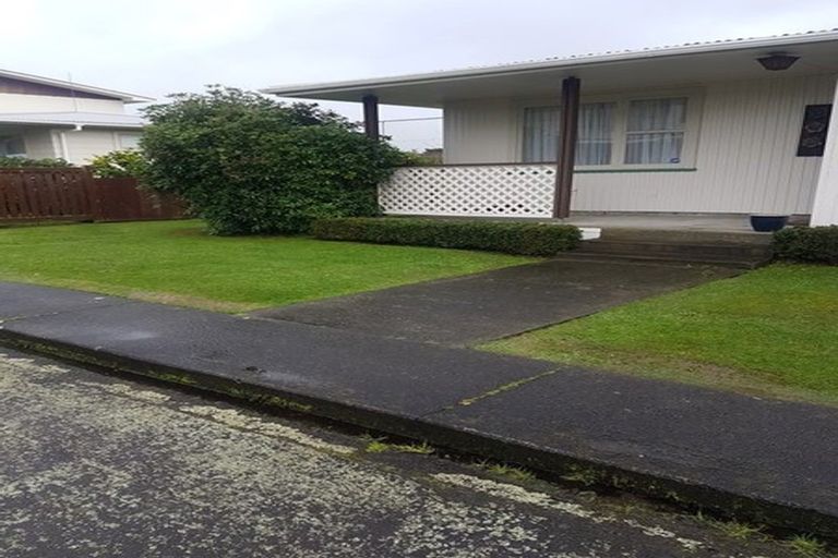 Photo of property in 12a Collingwood Court, Hokowhitu, Palmerston North, 4410
