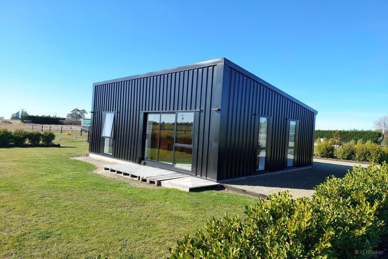 Photo of property in 8 Minnie Street, Waimate, 7980